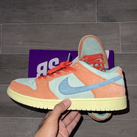 Nike SB Dunk Low Orange Emerald Rise - Picture 2 of 5